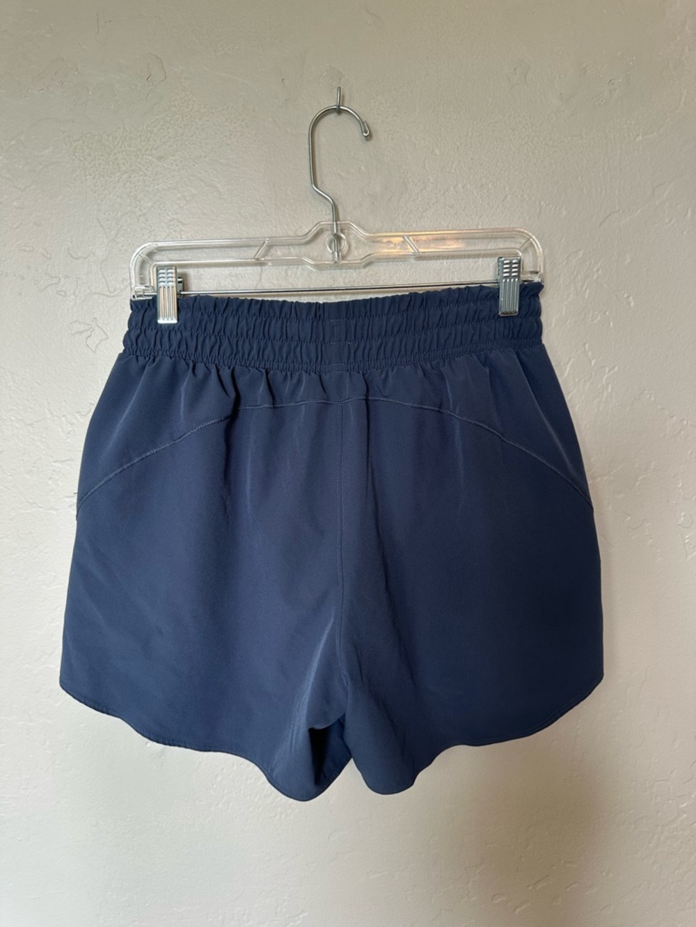 Under Armour Vanish 3" Navy Blue Women's Athletic Shorts - Picture 5 of 9